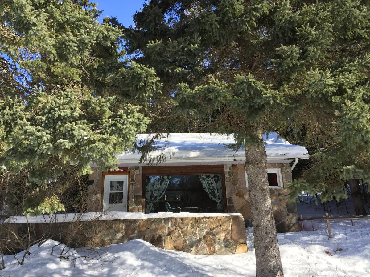 Kan-à-Mouche Pourvoirie Auberge et Chalets Saint-Michel Exterior foto